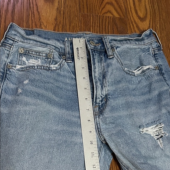 American Eagle Outfitters Low-Rise Baggy Straight Distressed Blue Jeans Size 4 - Picture 5 of 8